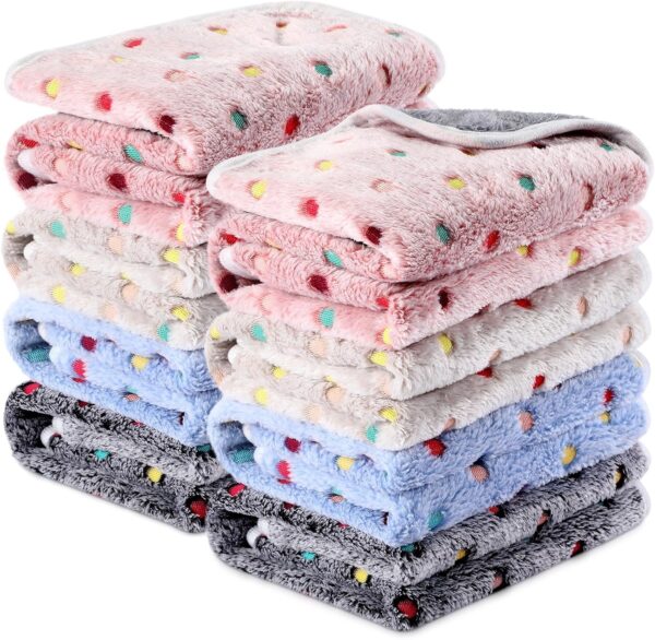 Tudomro 8 Pcs Guinea Pig Bedding Cage Liners Bulk Waterproof Blankets Small Animal Flannel Throw Bedding Absorbent Reusable Pet Pee Sleep Mat Pad Cover for Hamster Ferret (Dot,47 x 24 Inch)